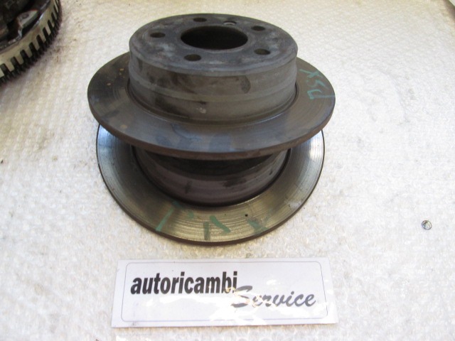 ZADNJI ZAVORNI DISKI OEM N. 1694230912 ORIGINAL REZERVNI DEL MERCEDES CLASSE A W169 5P C169 3P R (05/2008 - 2012) DIESEL LETNIK 2012