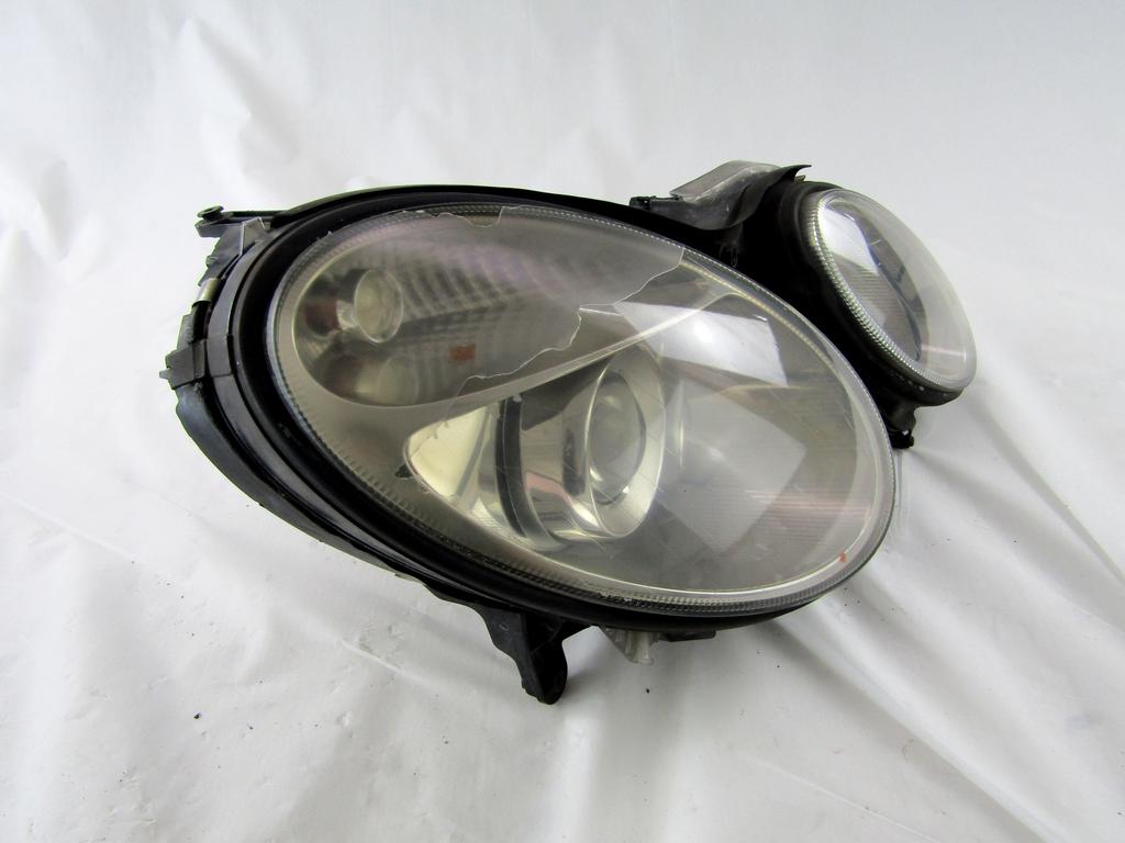 A2118201461 FARO FANALE ANTERIORE DESTRO XENON MERCEDES CLASSE E 270 W211 2.7 D 130KW AUT 4P (2004) RICAMBIO USATO SUPPORTO DANNEGGIATO, LEGGERMENTE OPACIZZATO
