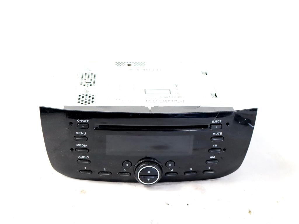 735535440 AUTORADIO FIAT PUNTO 1.4 M 57KW 5M 5P (2012) RICAMBIO USATO (NON FORNIAMO CODICE AUTORADIO, MA SOLO NUMERO DI TELAIO VEICOLO)
