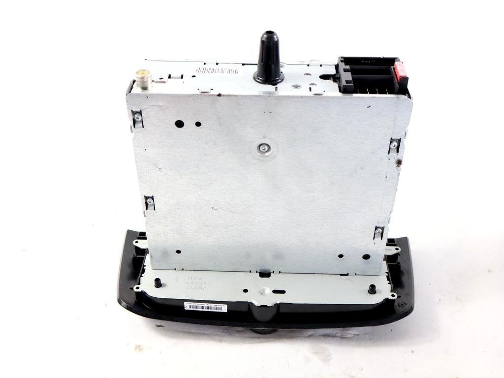 735535440 AUTORADIO FIAT PUNTO 1.4 M 57KW 5M 5P (2012) RICAMBIO USATO (NON FORNIAMO CODICE AUTORADIO, MA SOLO NUMERO DI TELAIO VEICOLO)