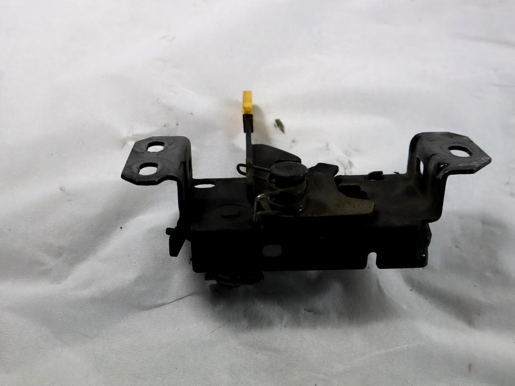 656015DA0B CHIUSURA SERRATURA COFANO ANTERIORE INFINITI Q30 1.5 D 80KW 6M 5P (2017) RICAMBIO USATO