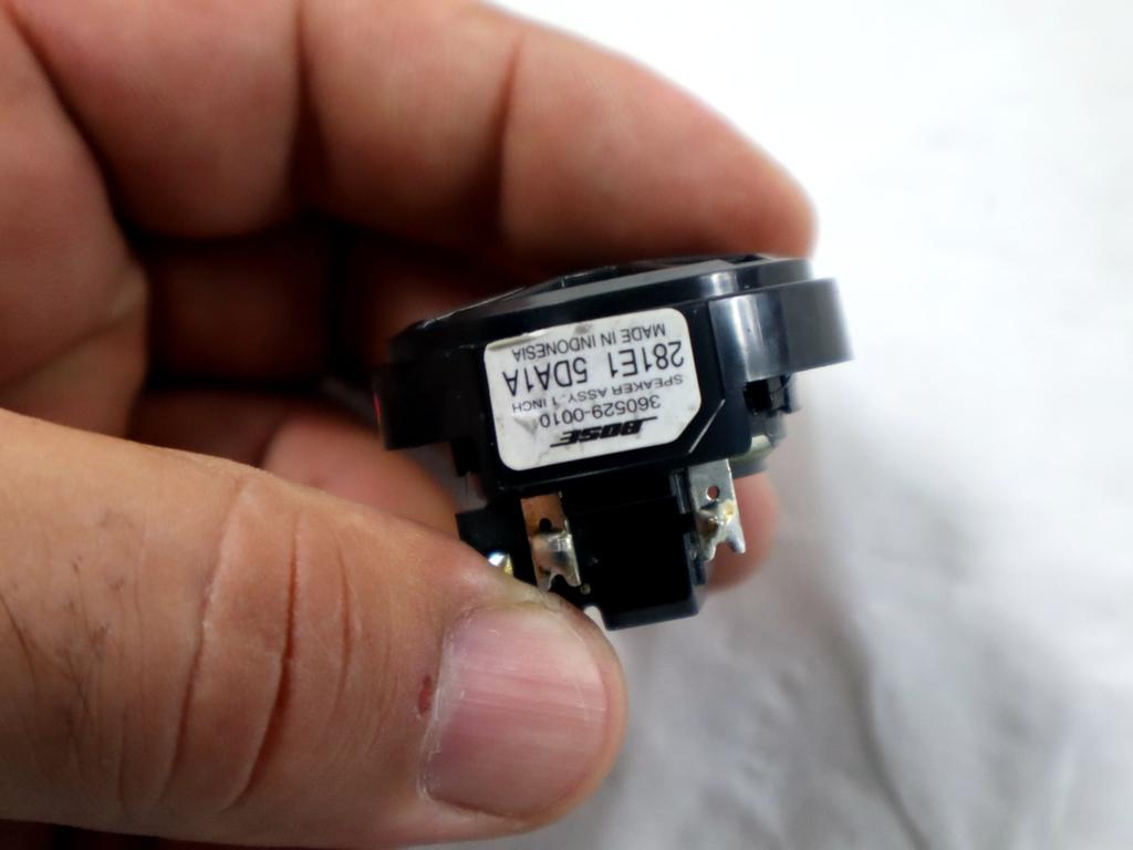 281E15DA1A CASSA ALTOPARLANTE TWEETER PORTA ANTERIORE INFINITI Q30 1.5 D 80KW 6M 5P (2017) RICAMBIO USATO