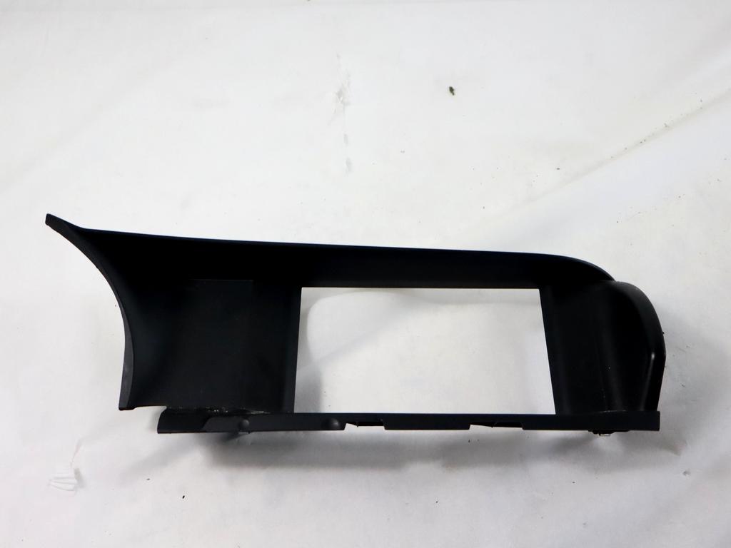 682705DF0A MASCHERINA RIVESTIMENTO CRUSCOTTO CENTRALE INFINITI Q30 1.5 D 80KW 6M 5P (2017) RICAMBIO USATO