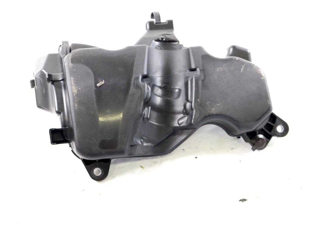 175B10994R CARTER COVER MOTORE INFINITI Q30 1.5 D 80KW 6M 5P (2017) RICAMBIO USATO