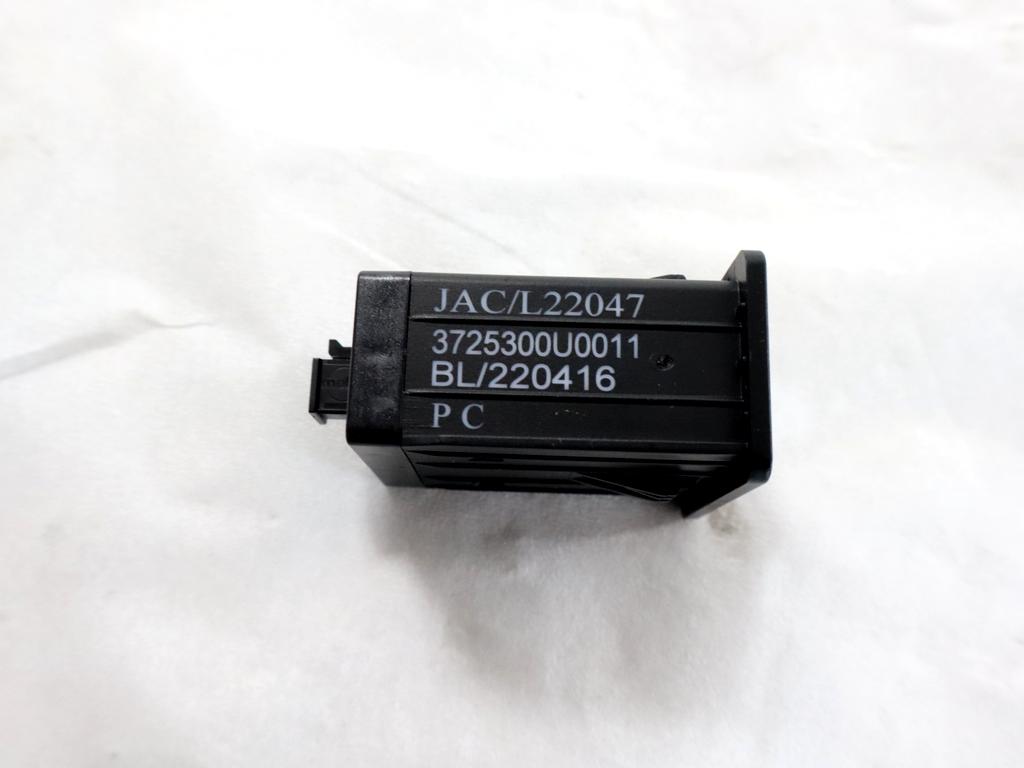 3725300U0011 PORTA INGRESSO USB RICARICA EVO EVO3 1.5 G 83KW 5M 5P (2022) RICAMBIO USATO 