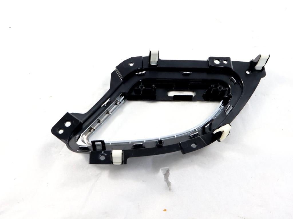 MASCHERINA RIVESTIMENTO BOCCHETTA AERAZIONE CRUSCOTTO LATO DESTRO EVO EVO3 1.5 G 83KW 5M 5P (2022) RICAMBIO USATO 