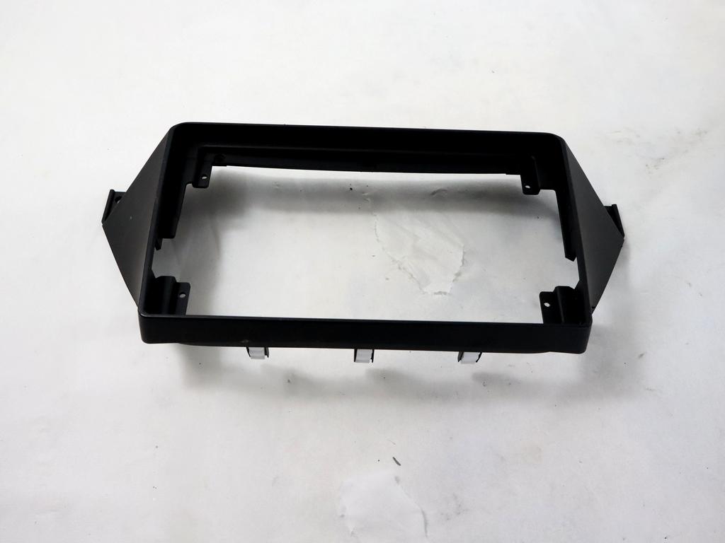 3410100193 MASCHERINA RIVESTIMENTO CRUSCOTTO CENTRALE EVO EVO3 1.5 G 83KW 5M 5P (2022) RICAMBIO USATO 