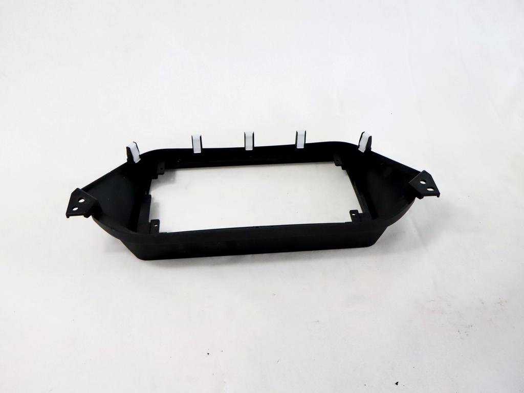 3410100193 MASCHERINA RIVESTIMENTO CRUSCOTTO CENTRALE EVO EVO3 1.5 G 83KW 5M 5P (2022) RICAMBIO USATO 