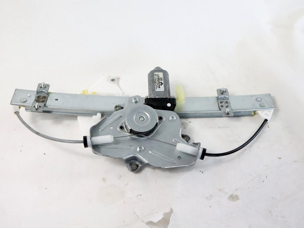 3430300312 MOTORINO MECCANISMO ALZA-VETRO ALZA-CRISTALLO PORTA POSTERIORE SINISTRA EVO EVO3 1.5 G 83KW 5M 5P (2022) RICAMBIO USATO 6204110U19A3