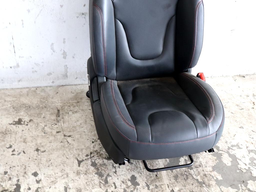 3440100230 SEDILE ANTERIORE DESTRO PASSEGGERO IN PELLE EVO EVO3 1.5 G 83KW 5M 5P (2022) RICAMBIO USATO 