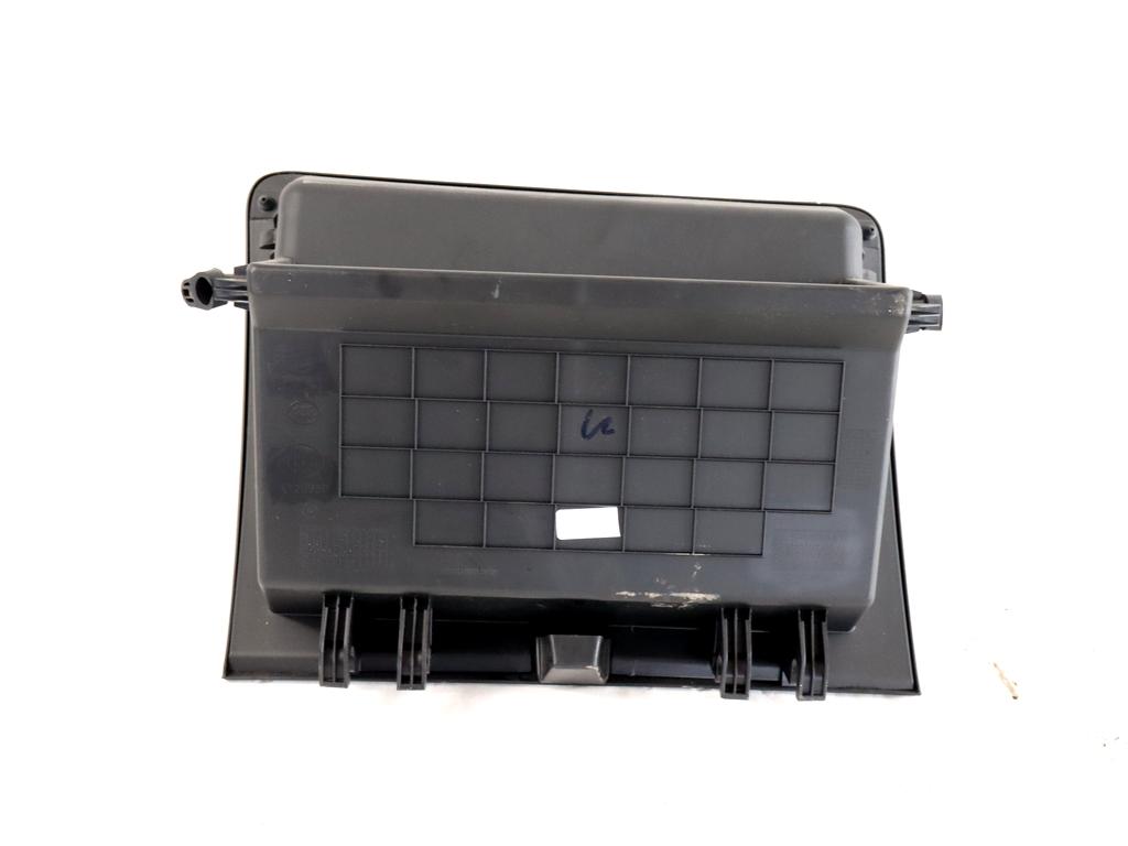 5303101U8910 CASSETTO PORTAOGGETTI CRUSCOTTO LATO DESTRO EVO EVO3 1.5 G 83KW 5M 5P (2022) RICAMBIO USATO 