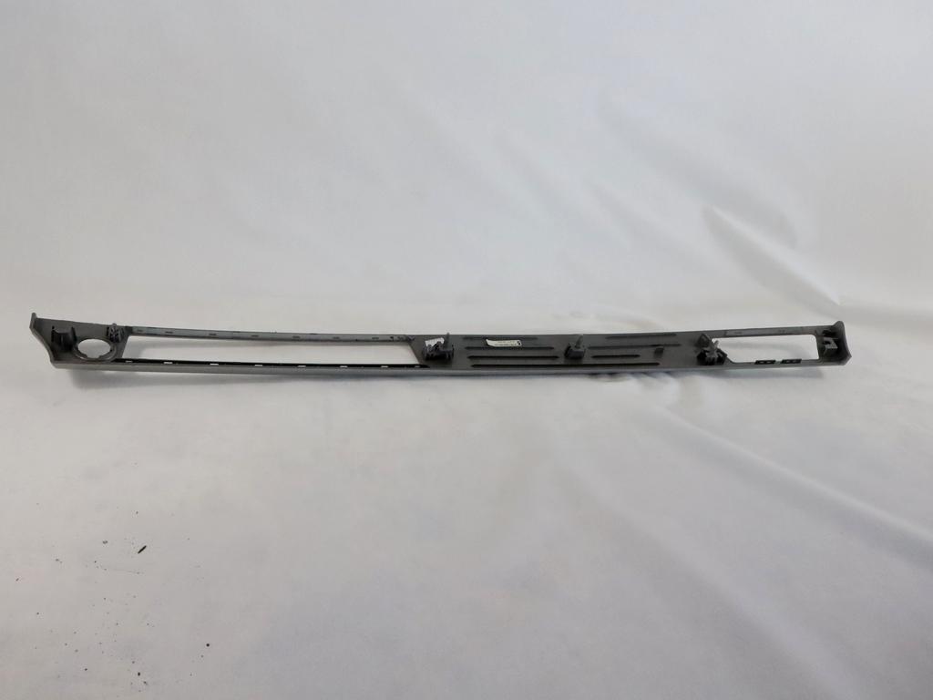 7132845 MODANATURA LISTELLO INTERNO CRUSCOTTO LATO DESTRO BMW SERIE 3 320D E90 2.0 D 135KW AUT 5P (2010) RICAMBIO USATO 9201023