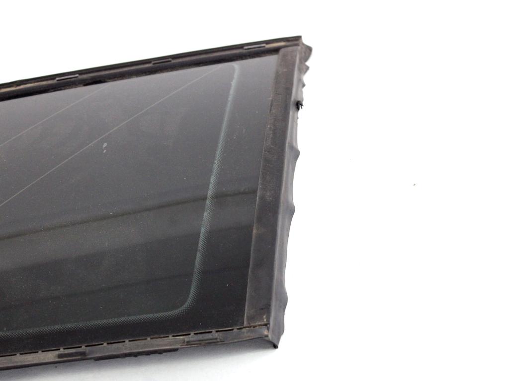 3AF845298BFNVB VETRO FISSO PARAFANGO POSTERIORE DESTRO OSCURATO VOLKSWAGEN PASSAT SW 1.4 M 110KW AUT 5P (2012) RICAMBIO USATO 
