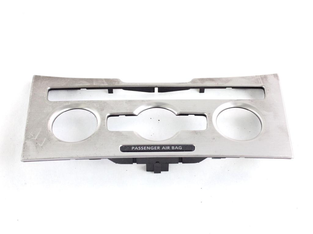 3C8863082A MASCHERINA RIVESTIMENTO CRUSCOTTO CENTRALE VOLKSWAGEN PASSAT SW 1.4 M 110KW AUT 5P (2012) RICAMBIO USATO 