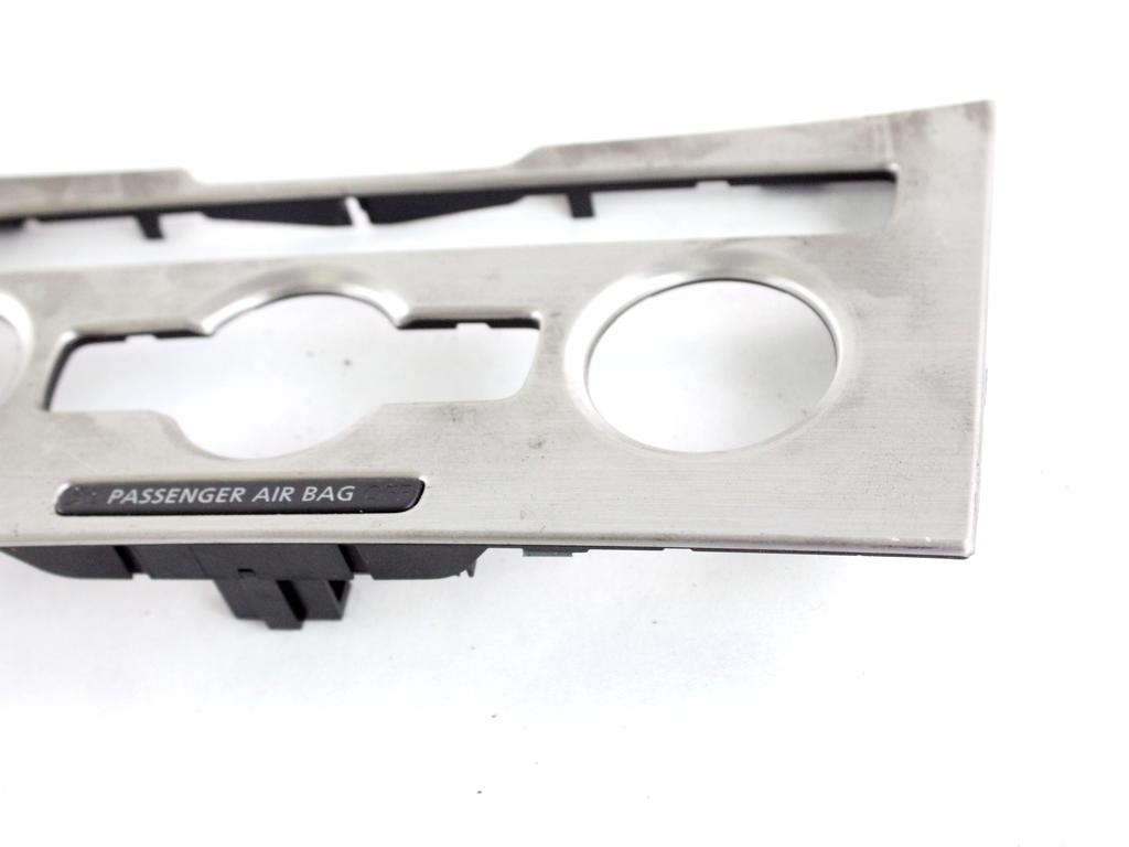 3C8863082A MASCHERINA RIVESTIMENTO CRUSCOTTO CENTRALE VOLKSWAGEN PASSAT SW 1.4 M 110KW AUT 5P (2012) RICAMBIO USATO 