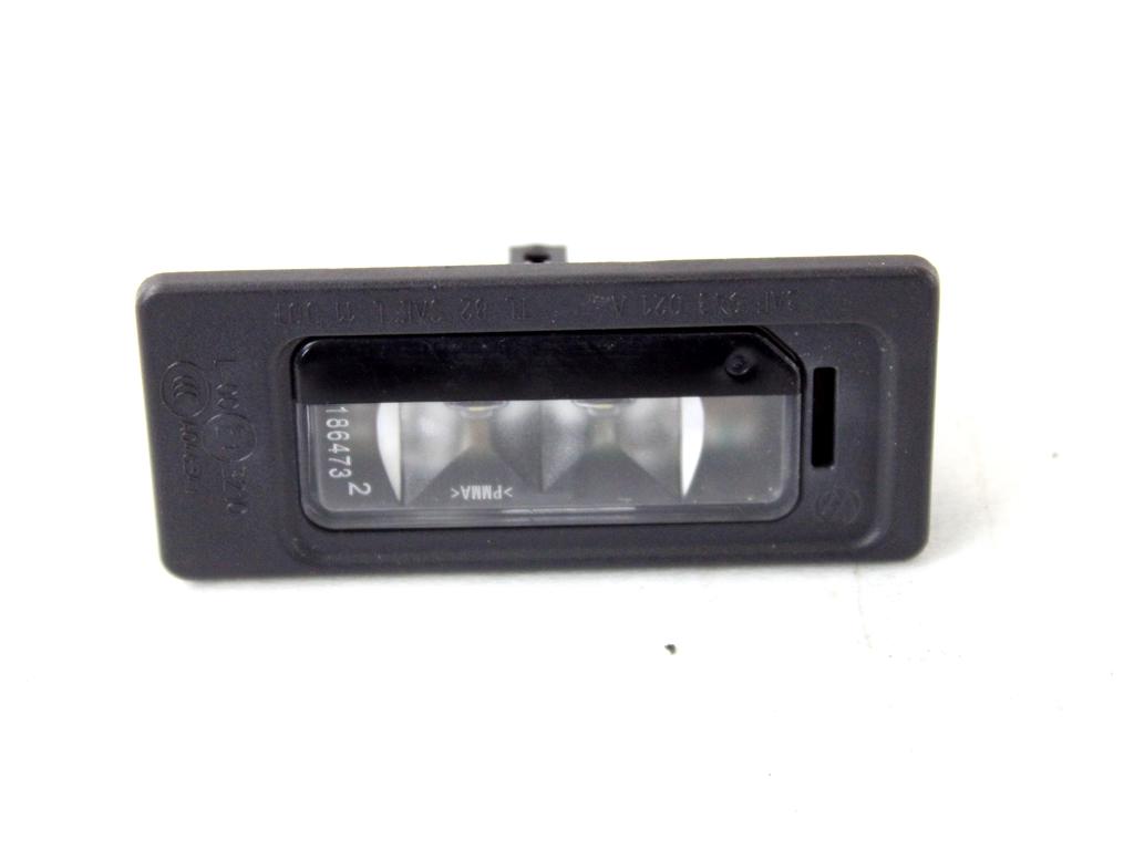 3AF943021A LUCE TARGA VOLKSWAGEN PASSAT SW 1.4 M 110KW AUT 5P (2012) RICAMBIO USATO 