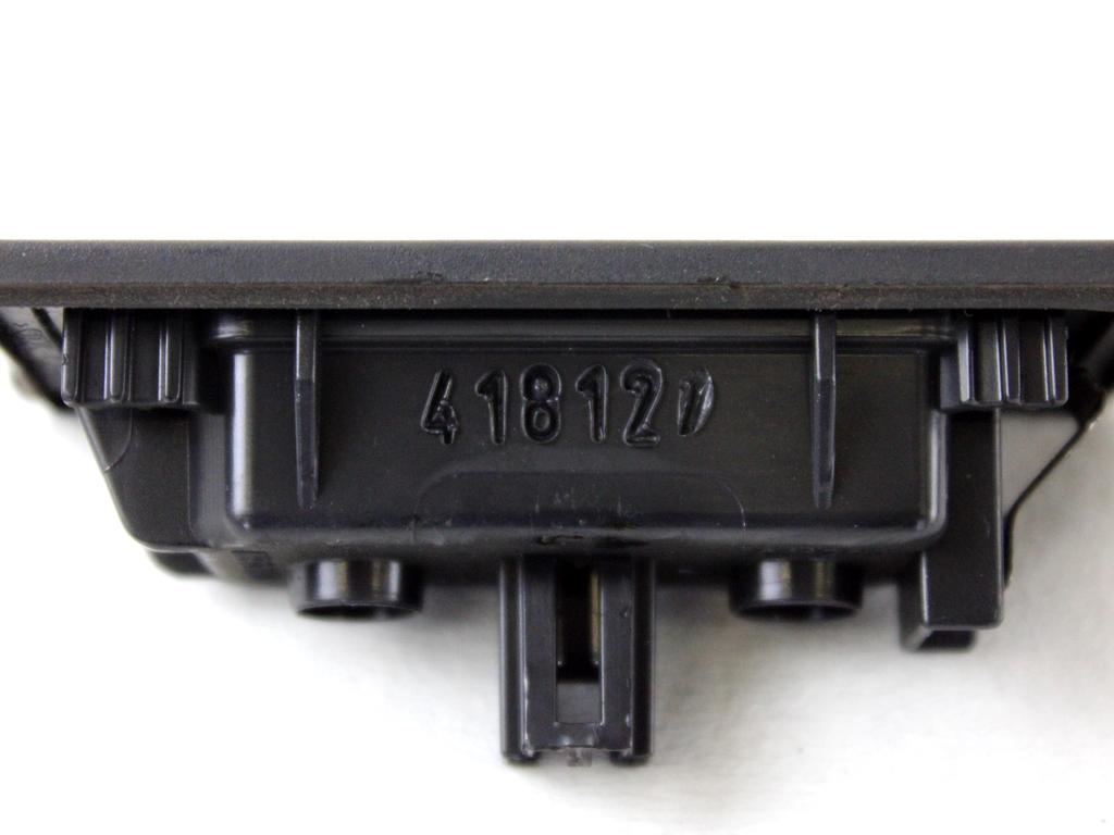 3AF943021A LUCE TARGA VOLKSWAGEN PASSAT SW 1.4 M 110KW AUT 5P (2012) RICAMBIO USATO 