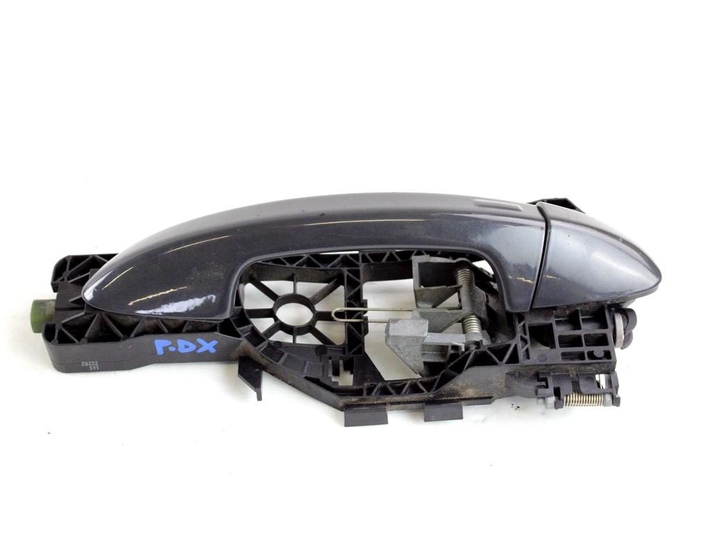 3C0837206GRU MANIGLIA ESTERNA PORTA POSTERIORE DESTRA VOLKSWAGEN PASSAT SW 1.4 M 110KW AUT 5P (2012) RICAMBIO USATO 
