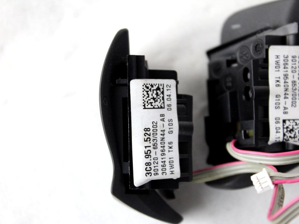 3C8951527 PALETTE COMANDI CAMBIO AUTOMATICO AL VOLANTE VOLKSWAGEN PASSAT SW 1.4 M 110KW AUT 5P (2012) RICAMBIO USATO 3C8951528