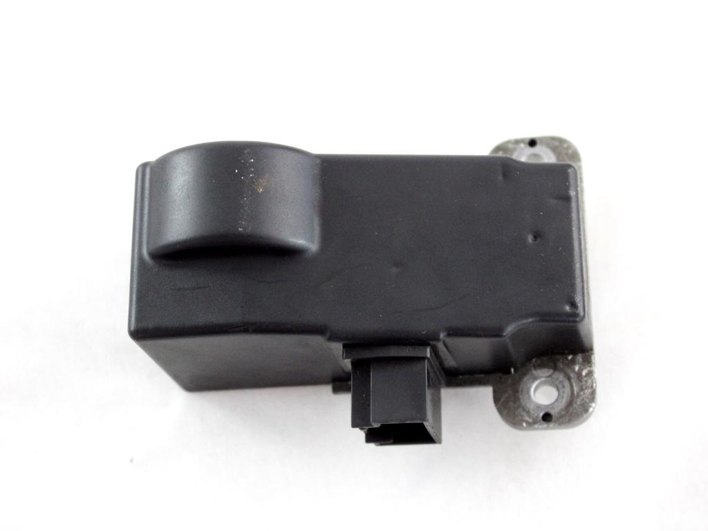 03C907309D KIT ACCENSIONE AVVIAMENTO VOLKSWAGEN PASSAT SW 1.4 M 110KW AUT 5P (2012) RICAMBIO USATO CON CENTRALINA MOTORE, QUADRO STRUMENTI, BLOCCHETTI ACCENSIONE APERTURA CON CHIAVE 3AA959799A 3C0905861J 3C0905843AE 3AA920880J