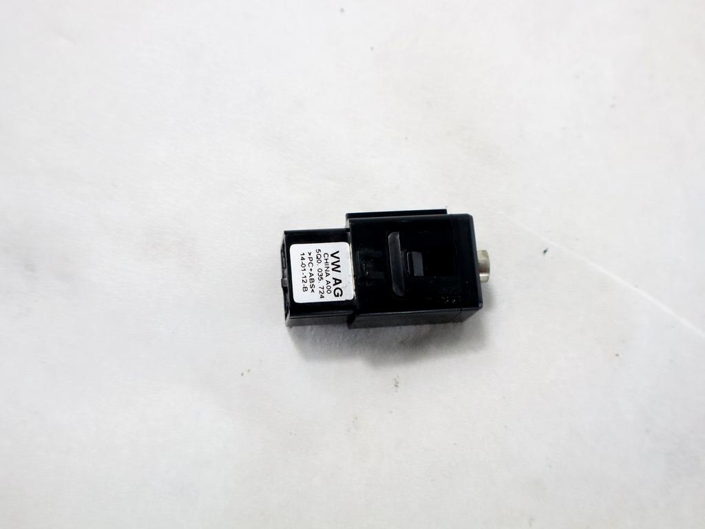 5Q0035724 PORTA INGRESSO AUX SKODA OCTAVIA SW 1.6 D 77KW 5M 5P (2014) RICAMBIO USATO