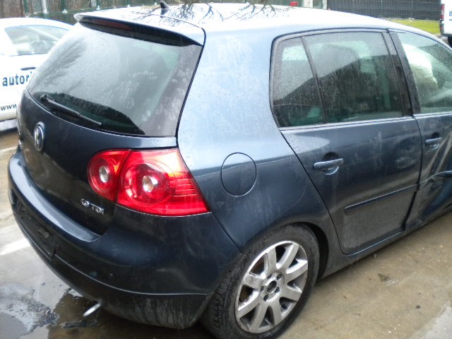 VOLKSWAGEN GOLF 5 1.9 D 77KW AUT 5P (2006) RICAMBI IN MAGAZZINO