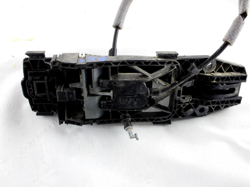 5G0837206P3FZ MANIGLIA ESTERNA PORTA ANTERIORE DESTRA VOLKSWAGEN GOLF 7 1.4 B 92KW AUT 5P (2017) RICAMBIO USATO