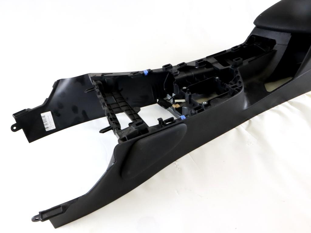 51169270560 TUNNEL CENTRALE CON BRACCIOLO BMW SERIE 2 220I F22 2.0 B 135KW AUT 5P (2014) RICAMBIO USATO LEGGERMENTE DIFETTATO