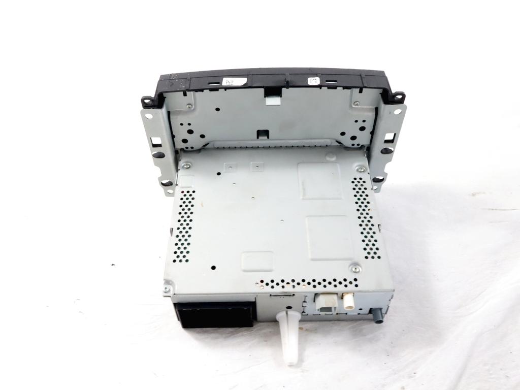 735594471 AUTORADIO DISPLAY MULTIFUNZIONE FIAT 500L 1.6 D 88KW 6M 5P (2014) RICAMBIO USATO (NON FORNIAMO CODICE AUTORADIO, MA SOLO NUMERO DI TELAIO VEICOLO)