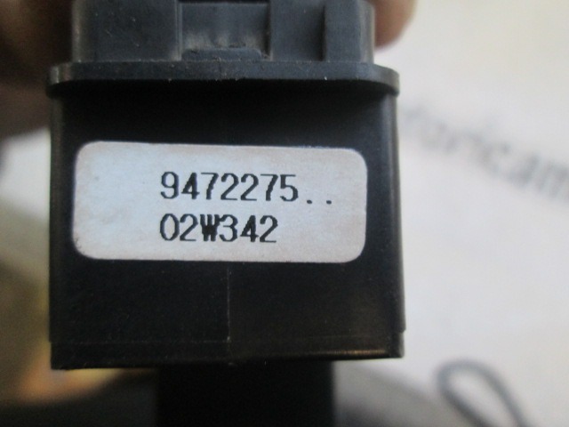 ZADNJE STIKALO OEM N. 9472275 ORIGINAL REZERVNI DEL VOLVO V70 MK2 285 (2000 - 2007) DIESEL LETNIK 2003