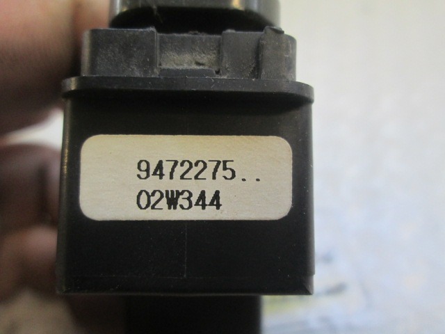 ZADNJE STIKALO OEM N. 9472275 ORIGINAL REZERVNI DEL VOLVO V70 MK2 285 (2000 - 2007) DIESEL LETNIK 2003