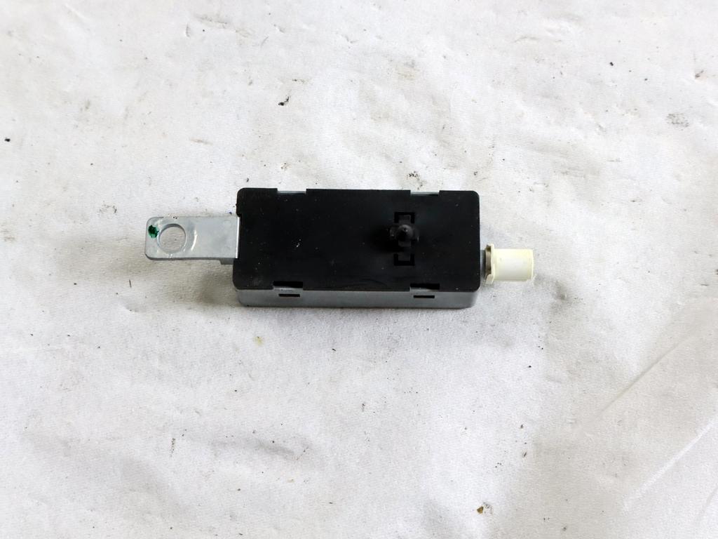 AM2T-18C847-DA CENTRALINA AMPLIFICATORE ANTENNA FORD S-MAX 2.0 D 120KW AUT 5P (2010) RICAMBIO USATO