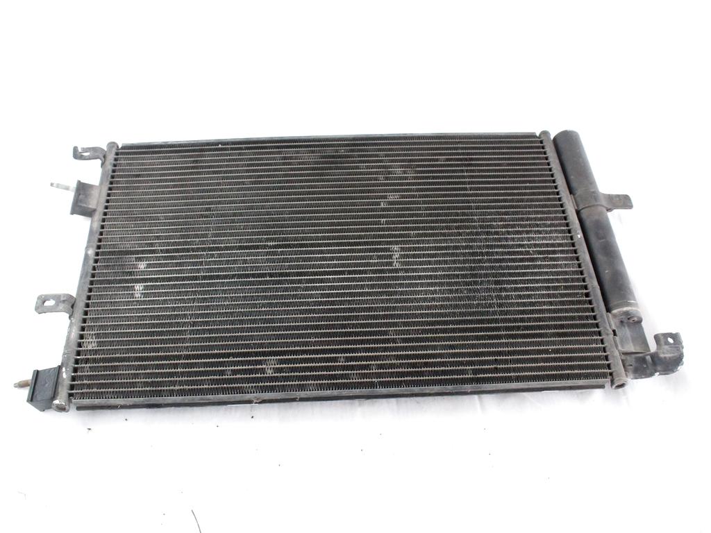 C2Z31742 CONDENSATORE RADIATORE CLIMATIZZATORE CLIMA A/C JAGUAR XF 2.7 D 152KW AUT 5P (2009) RICAMBIO USATO