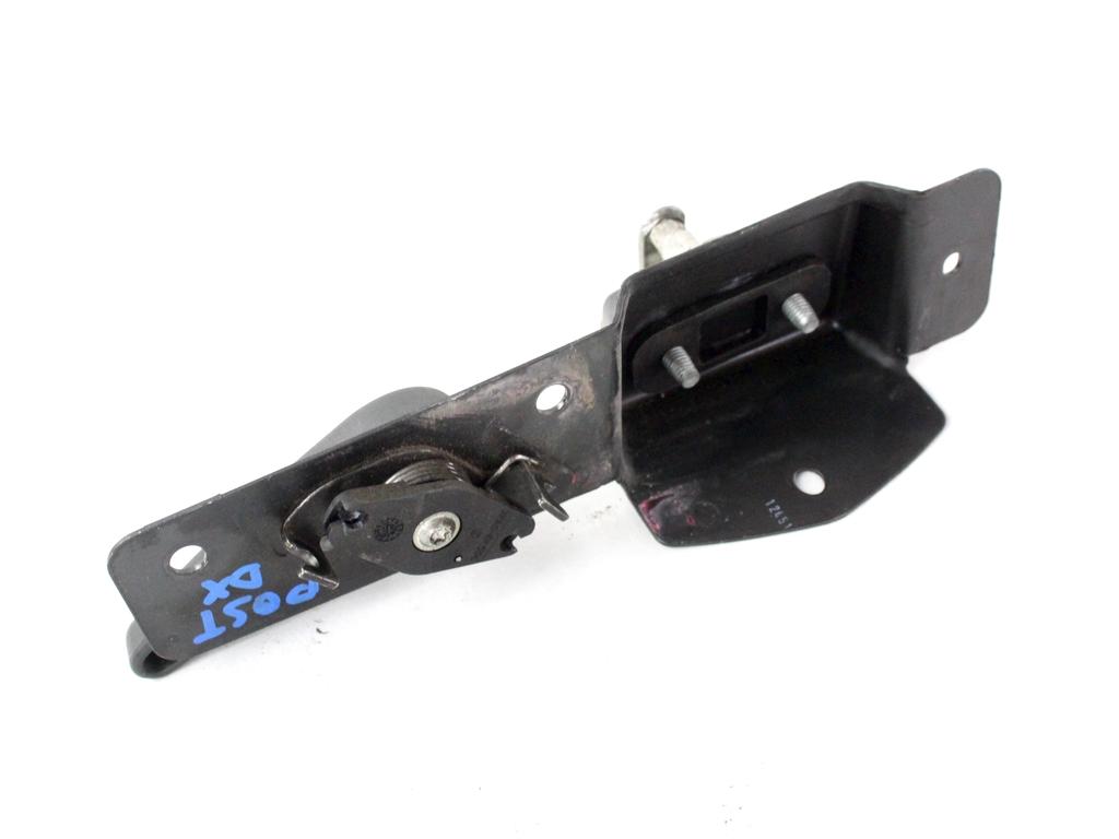 8200006260 AGGANCIO SERRATURA PORTA DI CARICO A BATTENTE POSTERIORE DESTRA OPEL VIVARO 1.9 D 60KW 5M 2P (2002) RICAMBIO USATO 91166045 
