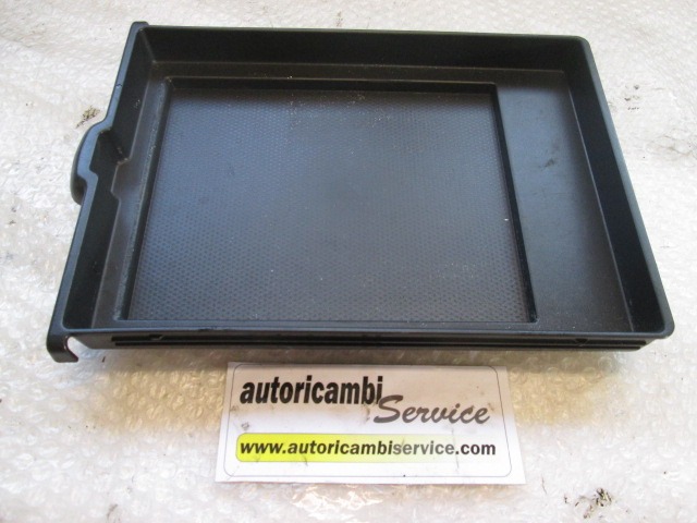 PREDAL ZA DOKUMENTE OEM N. 10796AX600 ORIGINAL REZERVNI DEL NISSAN MICRA K12 K12E MK3 (2002 - 2010) DIESEL LETNIK 2003