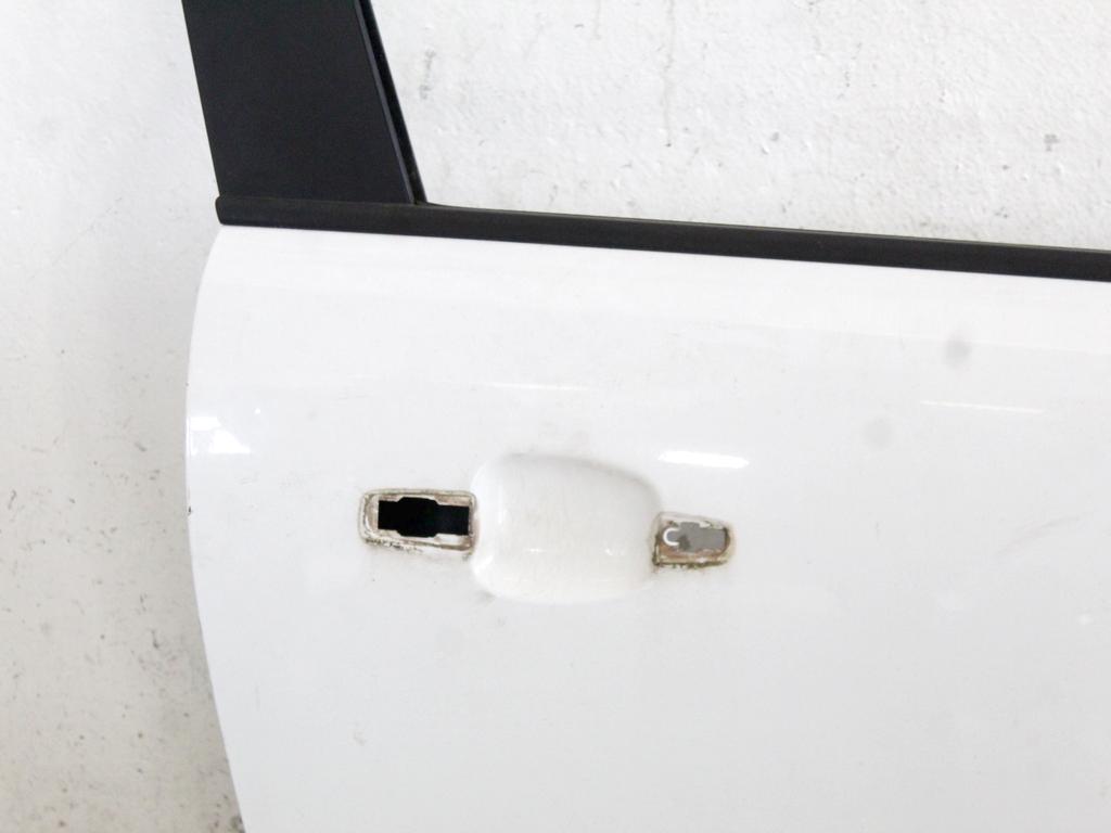 93191127 PORTA ANTERIORE DESTRA PASSEGGERO OPEL CORSA D 1.2 B 63KW 5M 3P (2011) RICAMBIO USATO LEGGERMENTE GRAFFIATA