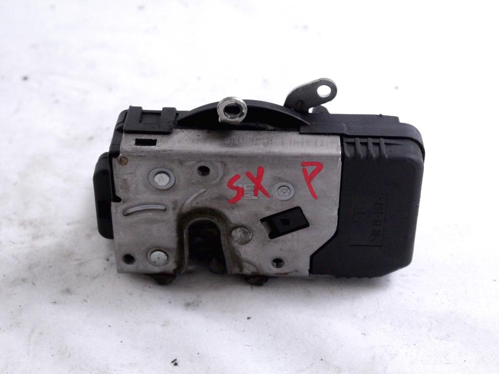 93851810 CHIUSURA SERRATURA PORTA DI CARICO A BATTENTE POSTERIORE SINISTRA OPEL VIVARO 1.9 D 74KW 5M 2P (2003) RICAMBIO USATO 91166224 8200008469