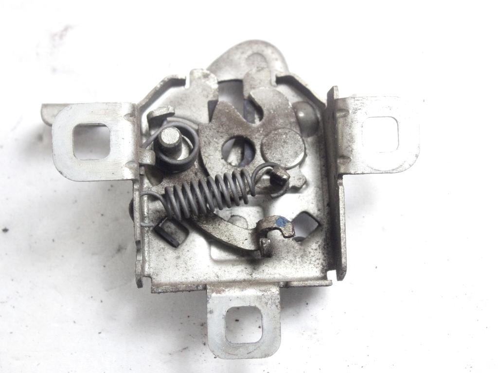 51899012 CHIUSURA SERRATURA COFANO ANTERIORE FIAT PANDA 4X4 1.2 B 44KW 5M 5P (2007) RICAMBIO USATO 