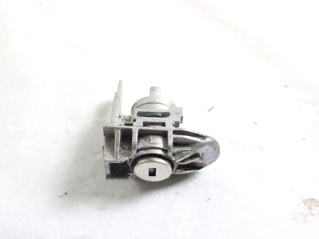 G1B1-12A650-AAB KIT ACCENSIONE AVVIAMENTO FORD FIESTA 1.4 G 71KW 5M 5P (2017) RICAMBIO USATO CON CENTRALINA MOTORE, QUADRO STRUMENTI CONTACHILOMETRI, BLOCCHETTI ACCENSIONE APERTURA CON CHIAVE 8A6T-15607-AC C1BT-10849-EAX