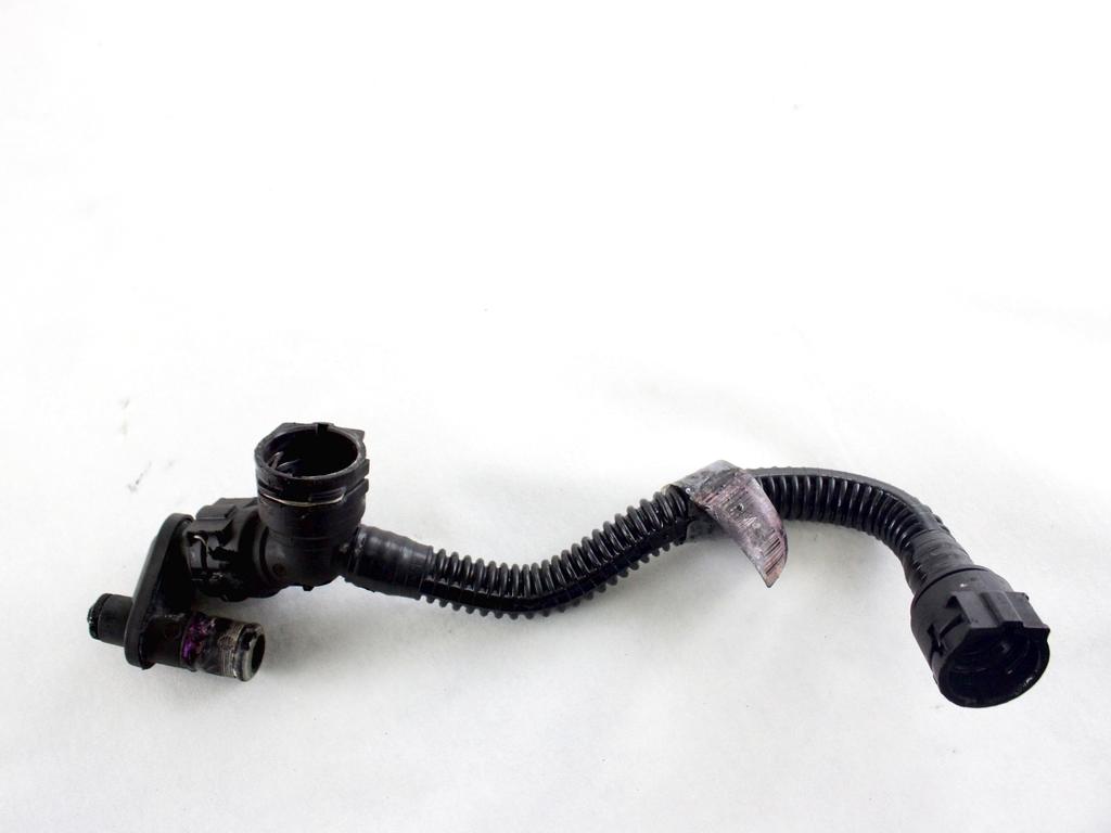 55209653 MANICOTTO TUBO ACQUA LIQUIDO RAFFREDDAMENTO FIAT DOBLO 1.6 D 77KW 5M 2P (2010) RICAMBIO USATO 
