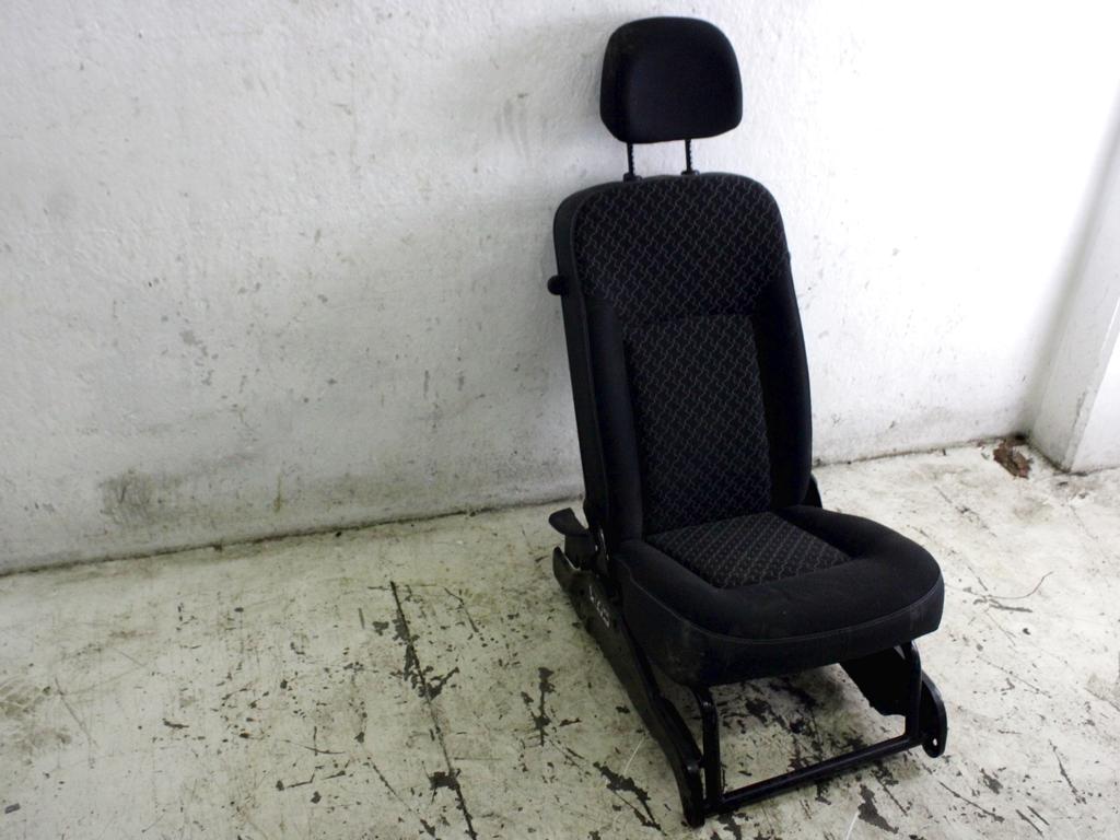 876013415R SEDILE ANTERIORE CENTRALE RENAULT KANGOO 1.5 D 66KW 6M 2P (2014) RICAMBIO USATO