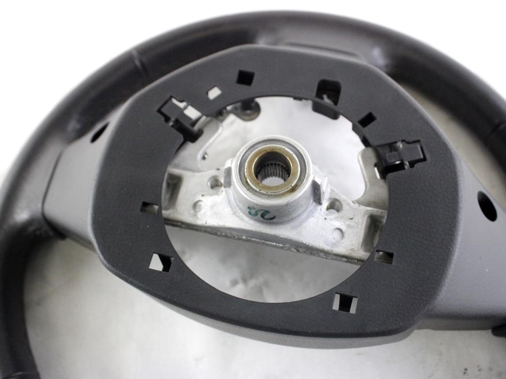 4811068LC0HVY VOLANTE IN PELLE SUZUKI SWIFT 1.2 B 69KW AUT 5P (2013) RICAMBIO USATO 