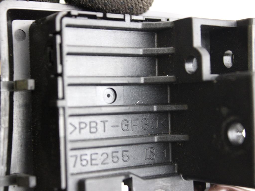 3749068L005PK COMANDO RADIO TELEFONO AL VOLANTE SUZUKI SWIFT 1.2 B 69KW AUT 5P (2013) RICAMBIO USATO