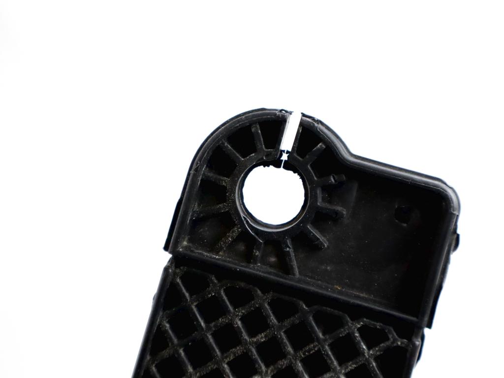 F1EB-13W030-AGB FARO FANALE ANTERIORE SINISTRO LED FORD FOCUS SW 1.5 D 88KW 6M 5P (2018) RICAMBIO USATO