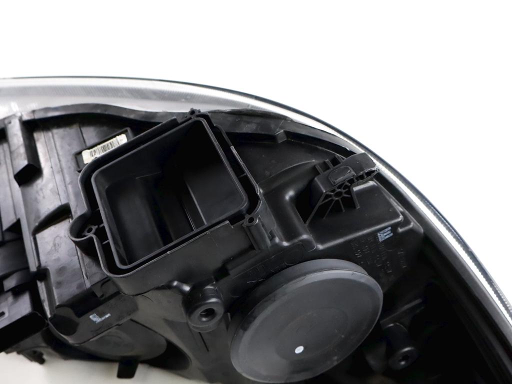 F1EB-13W030-AGB FARO FANALE ANTERIORE SINISTRO LED FORD FOCUS SW 1.5 D 88KW 6M 5P (2018) RICAMBIO USATO