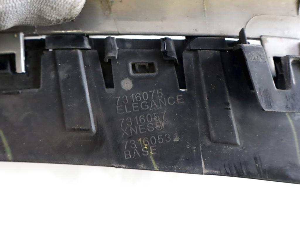 7316053 MASCHERINA GRIGLIA RENE PARAURTI ANTERIORE BMW SERIE X5 F15 3.0 D AUT 160KW (2016) RICAMBIO USATO