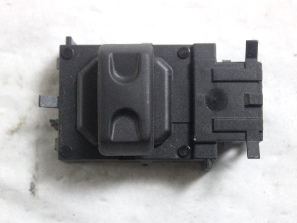 96602208XT COMANDO REGOLAZIONE SEDILE ANTERIORE CITROEN C5 SW 2.0 D 120KW AUT 5P (2012) RICAMBIO USATO