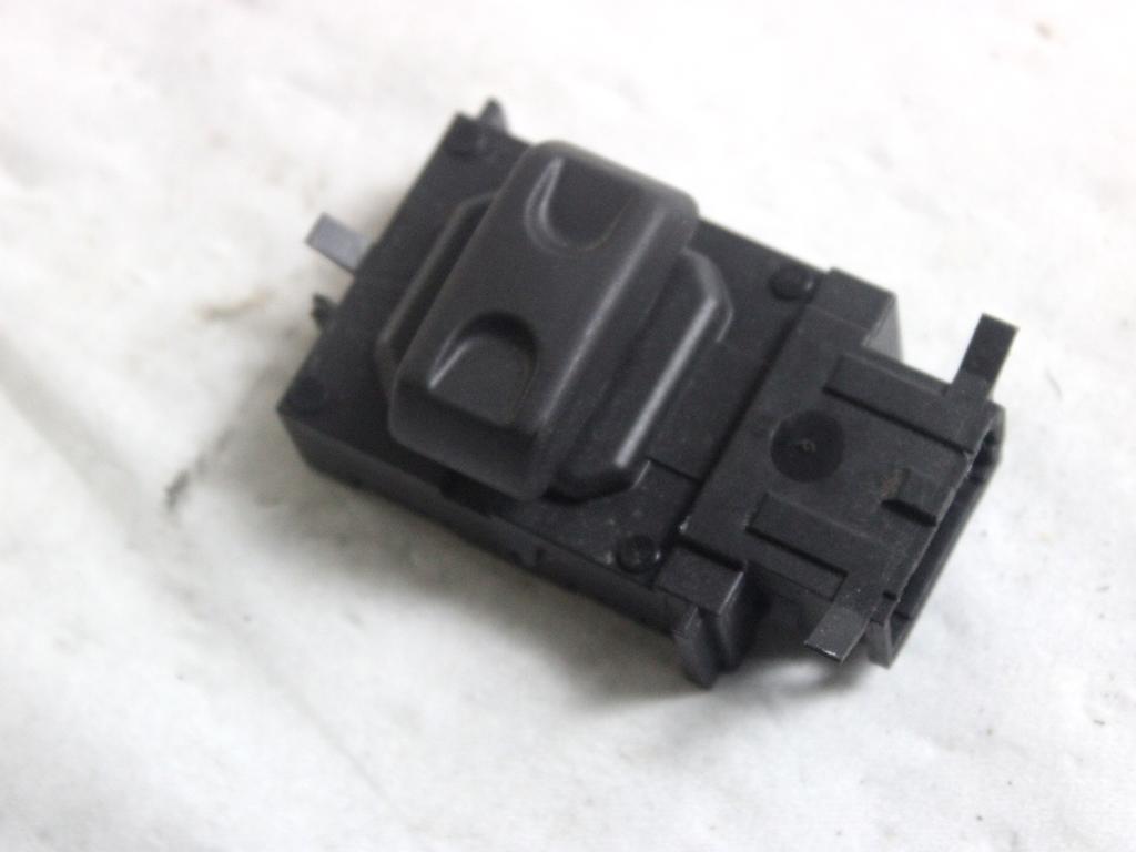 96602208XT COMANDO REGOLAZIONE SEDILE ANTERIORE CITROEN C5 SW 2.0 D 120KW AUT 5P (2012) RICAMBIO USATO