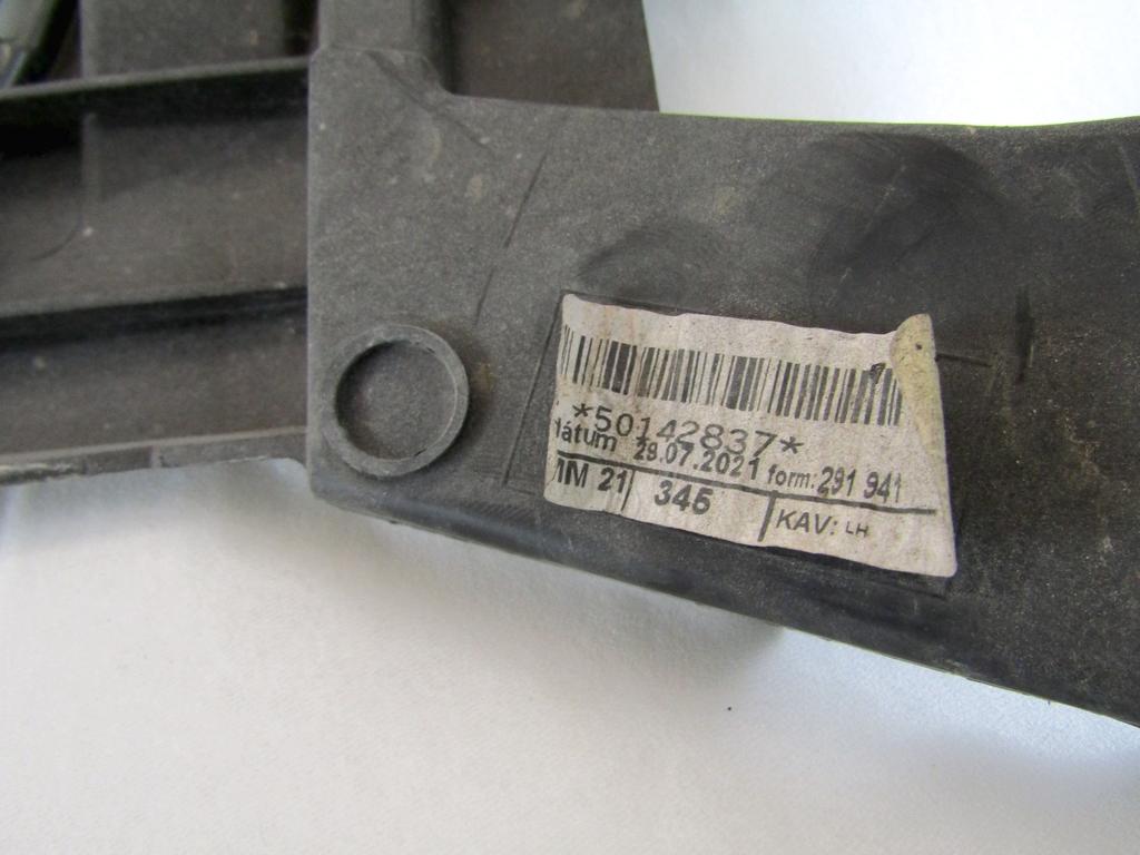 9Y3807377 SUPPORTO PARAURTI POSTERIORE LATO SINISTRO PORSCHE CAYENNE 3.0 B 250KW AUT 5P (2021) RICAMBIO USATO