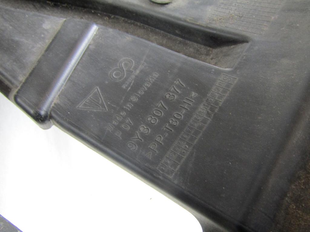9Y3807377 SUPPORTO PARAURTI POSTERIORE LATO SINISTRO PORSCHE CAYENNE 3.0 B 250KW AUT 5P (2021) RICAMBIO USATO